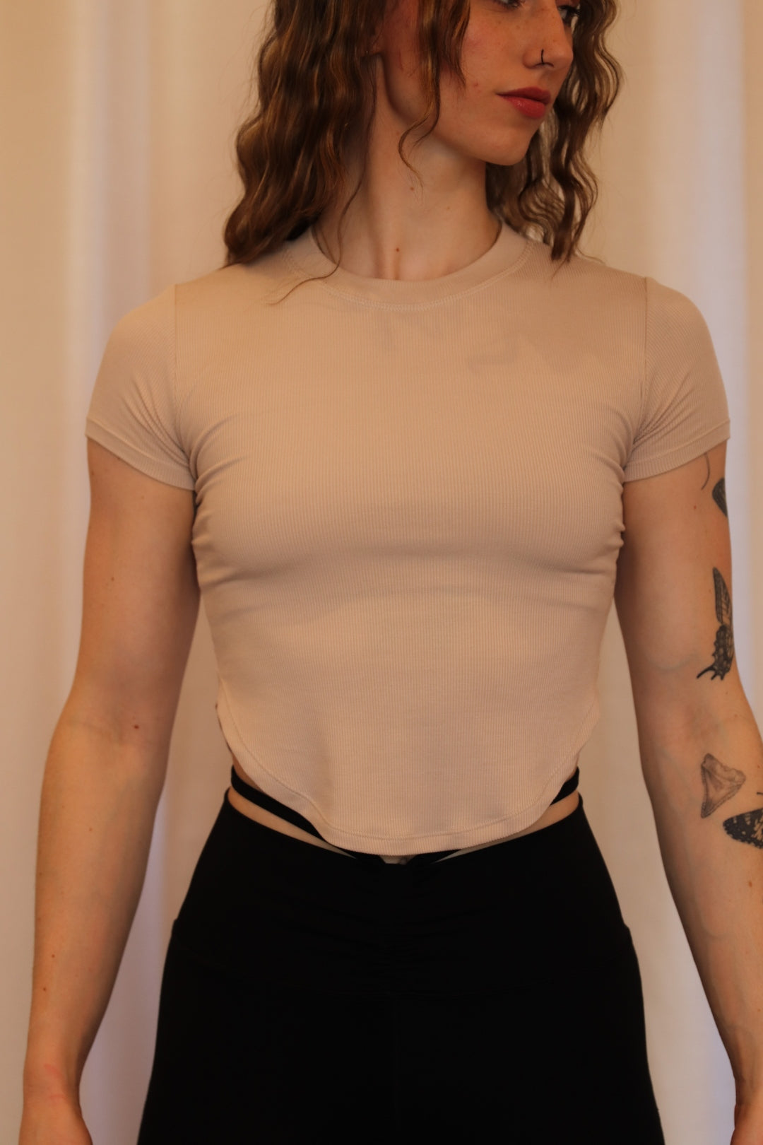 Cropped T-shirt | Ribbed | Beige